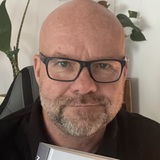 André
