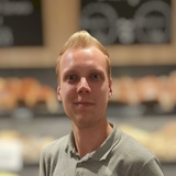 Tom