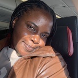 Celine Leonie