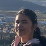 Nia Caecilia
