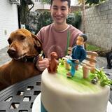 Tomás