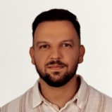 Enis