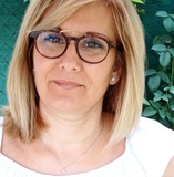 María